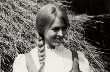 Naslovnica: Milena Zupančič in luč, ki ostane